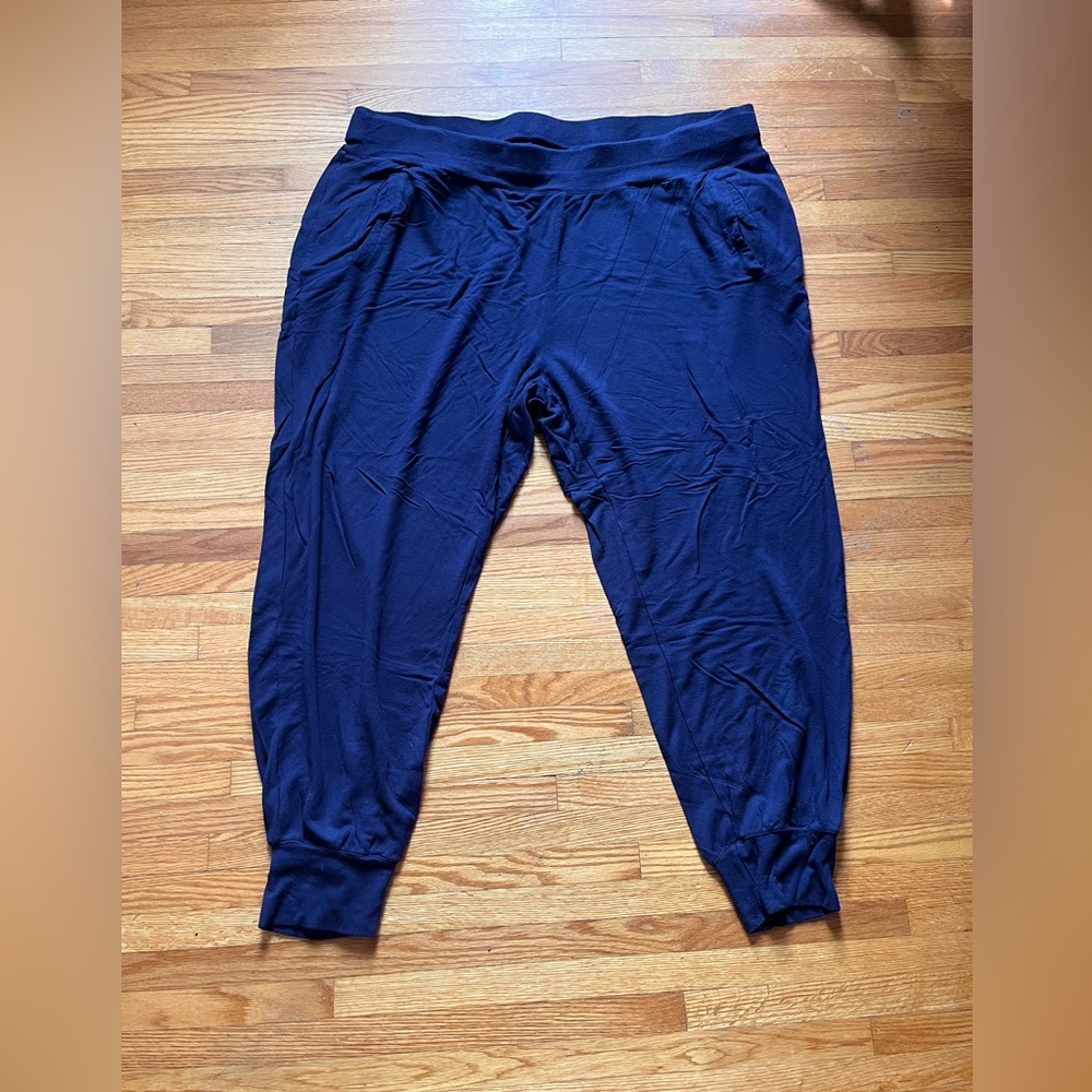 Large Universal Standard Navy Joggers